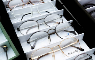 瞳間匠心：鏡片鍍膜的守護與昇華藝術